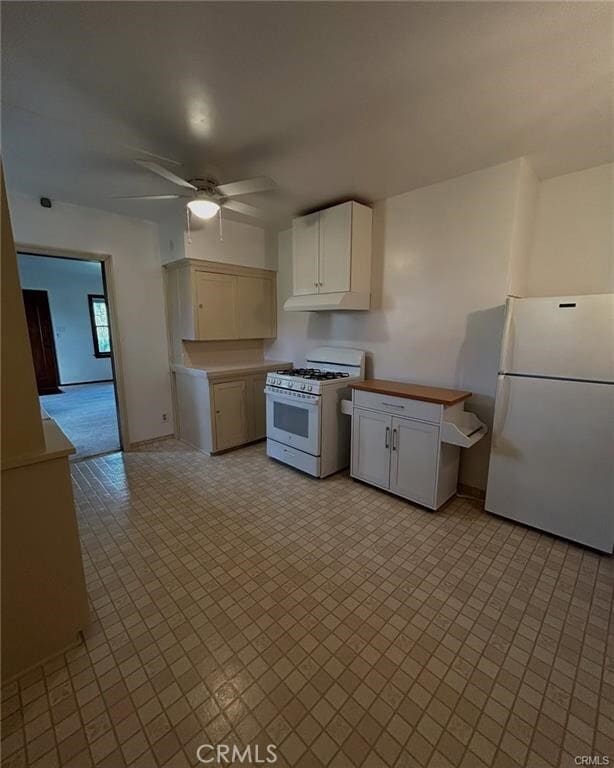 Building Photo - 1457 N Kenmore Ave