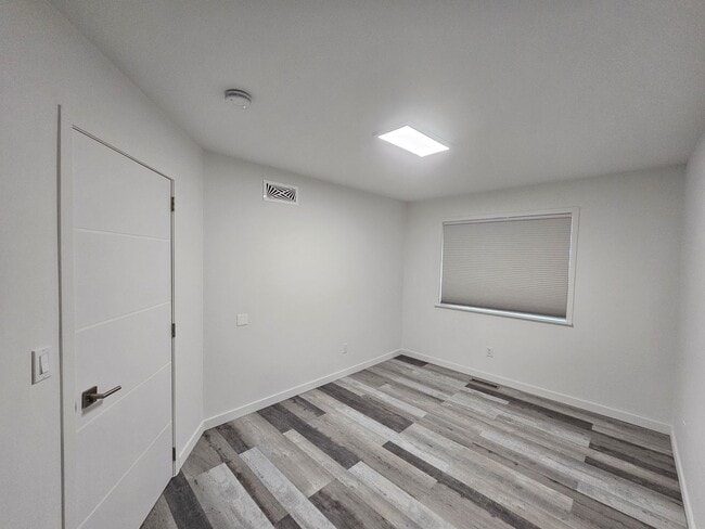 Building Photo - Newly Remodeled Home