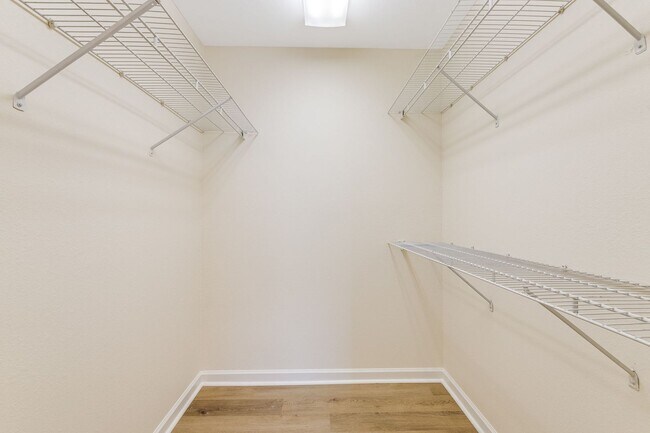 Building Photo - Newly-Updated 3-Bedroom Home in West Ashev...