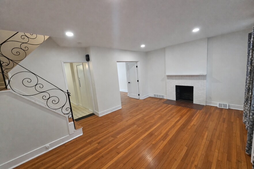 Building Photo - 6344 Alderson St