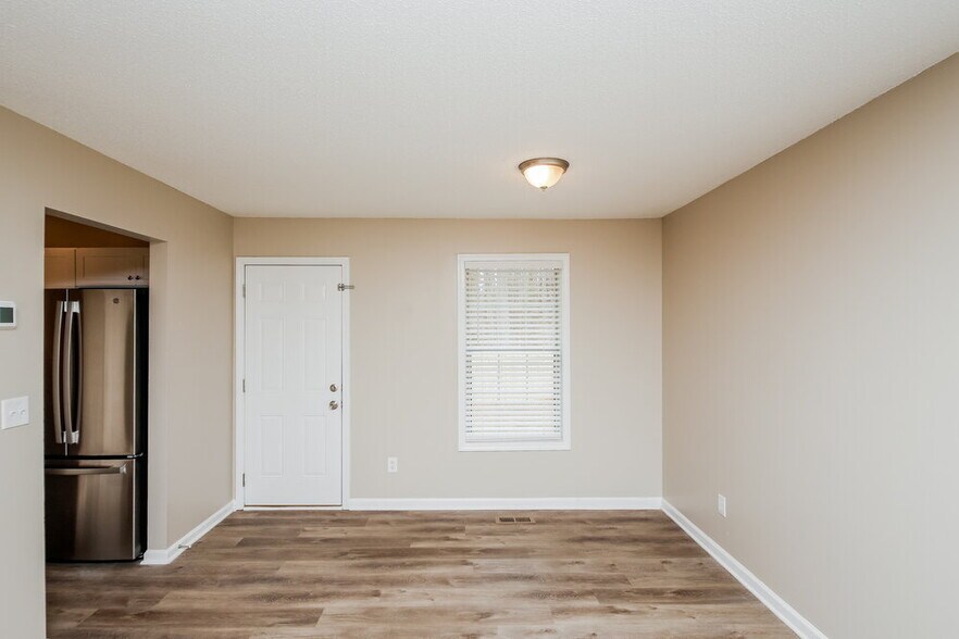Building Photo - 428 Ivy Crest Dr