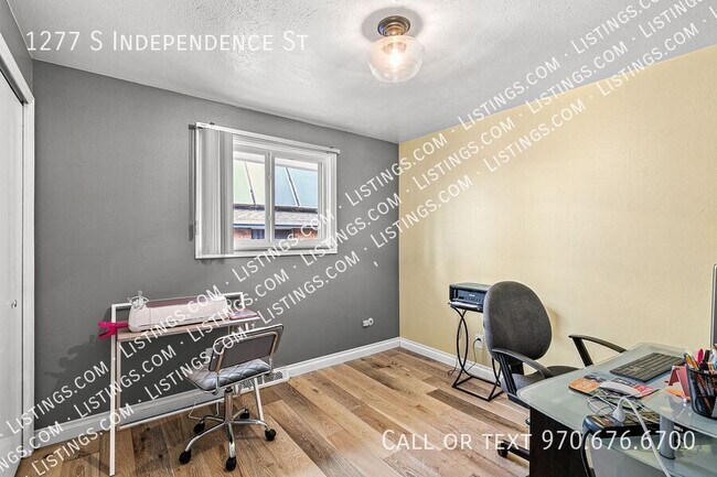 Building Photo - 1277 S Independence St