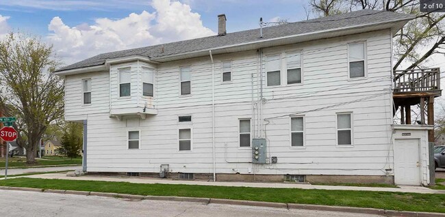 Primary Photo - 2047 W 6th St