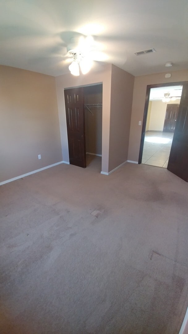 Building Photo - 4-Bed, 2-Bath Home Off Road 100 with Easy ...