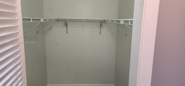 Building Photo - 4725 SW 143rd Ave