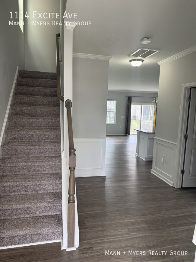 Building Photo - 1114 Excite Ave