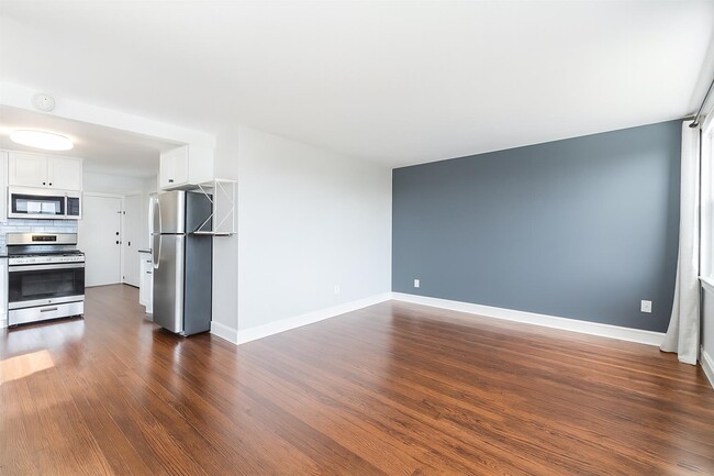 Building Photo - 54 Avenue C