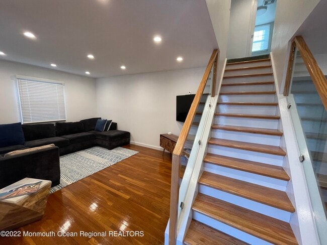 Building Photo - 282 Berger Ave