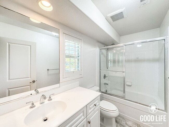 Building Photo - 1823 Peach Ct