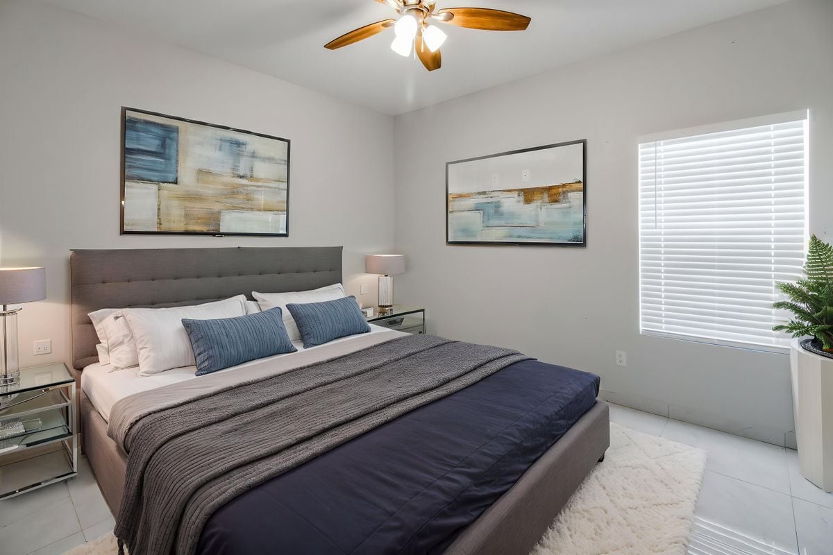 Building Photo - 1413 N Inspiration Blvd