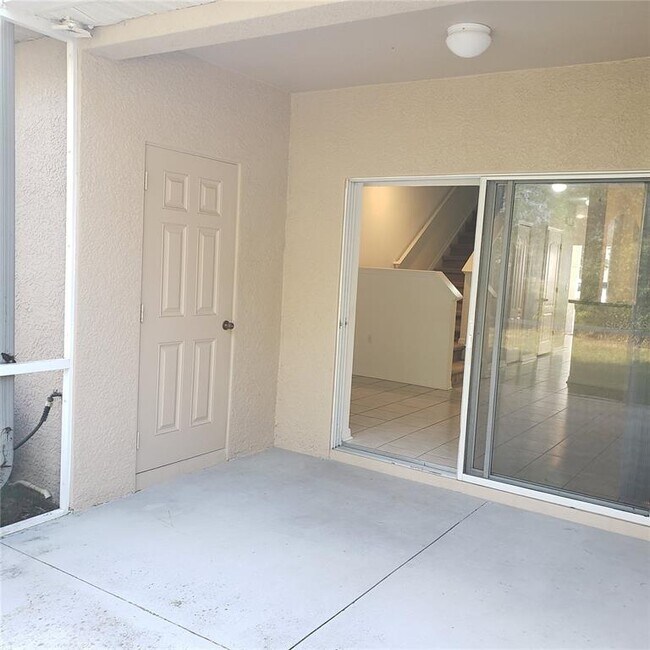 Building Photo - 15643 Stable Run Dr