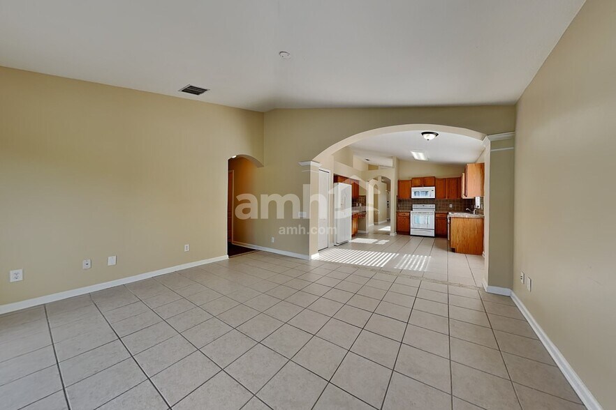 Building Photo - 11555 Misty Isle Ln