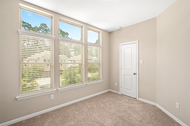 Building Photo - 187 Moon Dance Ct