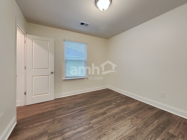 Building Photo - 311 Azore Way
