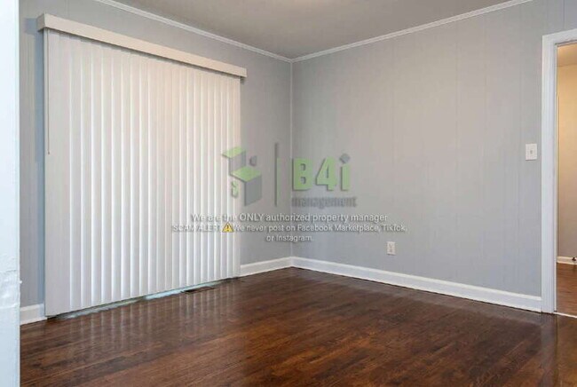 Building Photo - 6106 Venetian Way SW