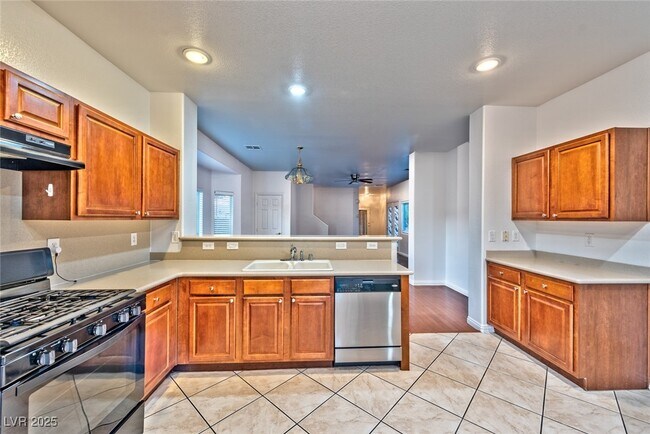 Building Photo - 8495 Cerritos Ct
