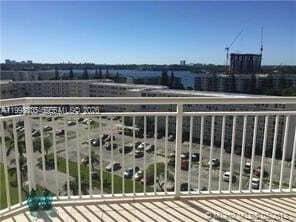 Building Photo - 18011 Biscayne Blvd