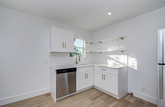 Building Photo - 408 Randall St