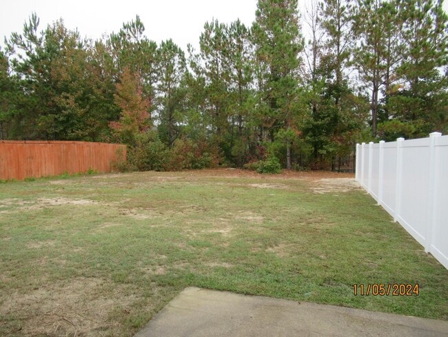 Building Photo - 610 Constitution Dr