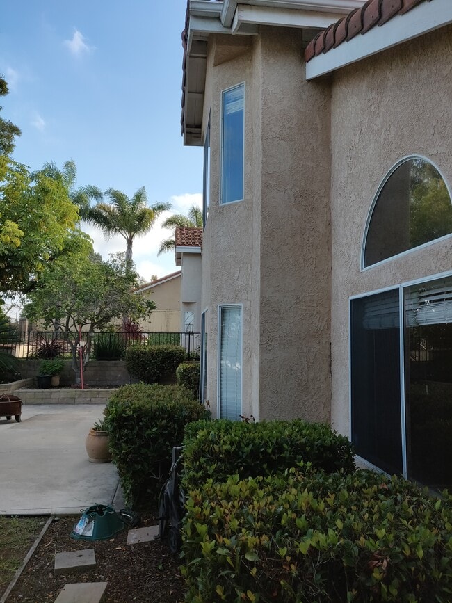 Building Photo - 1808 Crystal Ridge Way