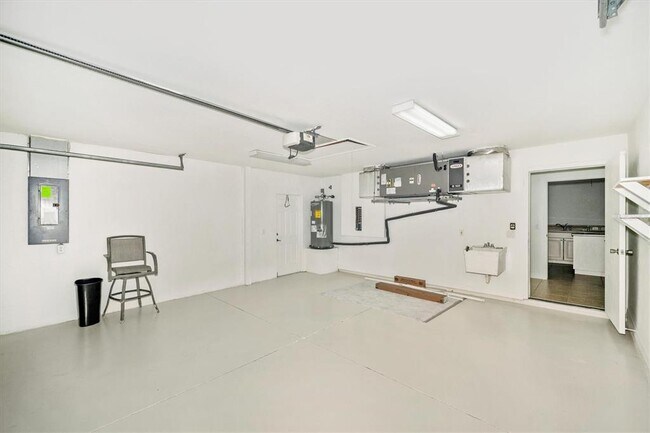 Building Photo - 3674 Lorton Ave