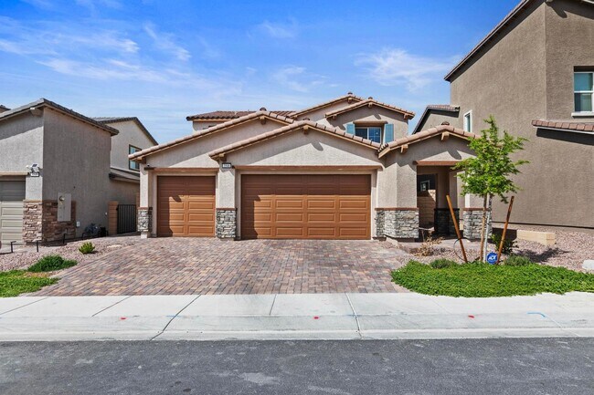 Primary Photo - Desirable Inspirada Next-Gen Home! 4 Bedro...