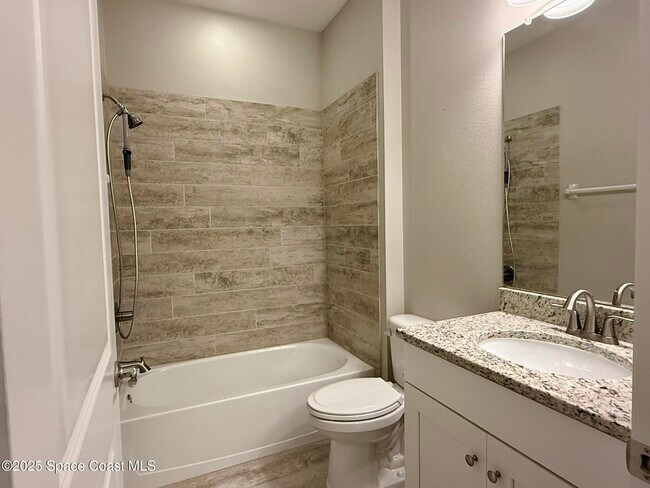 Building Photo - 7634 Loren Cove Dr