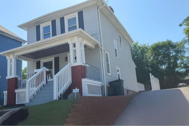 Building Photo - 1721 Cleveland Ave