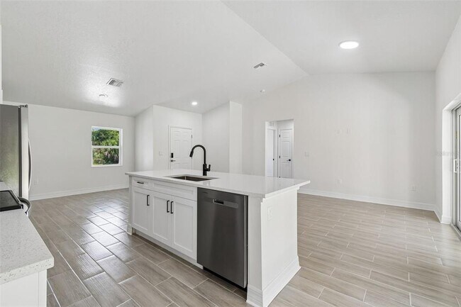 Building Photo - 5535 Tevis Terrace