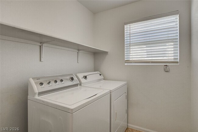 Building Photo - 5705 Wishing Coin Ct