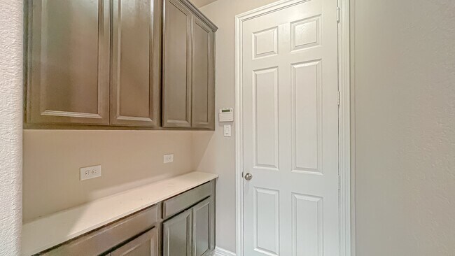 Building Photo - 2114 Partridgeberry Ln
