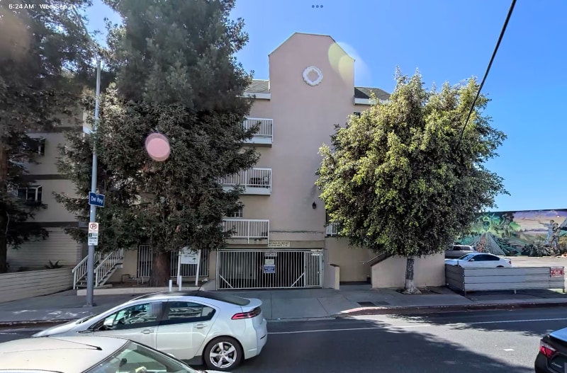 Building Photo - 4225 Inglewood Blvd