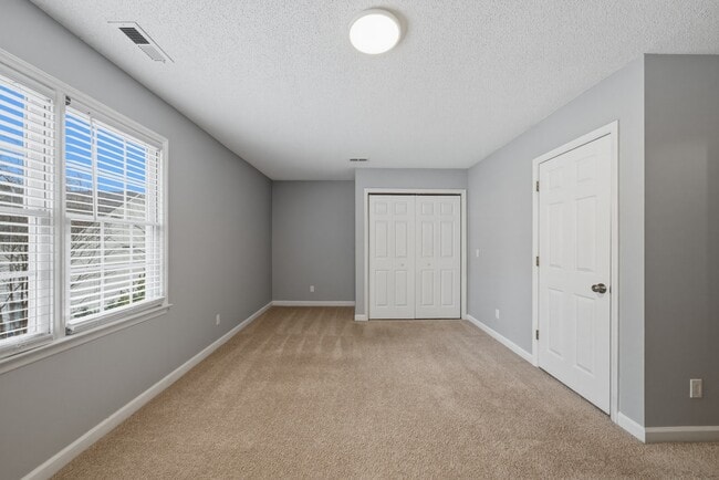 Building Photo - 8504 Powis Cir