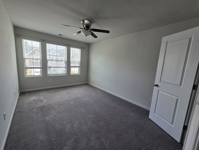 Building Photo - 6318 Arpeggio Pl