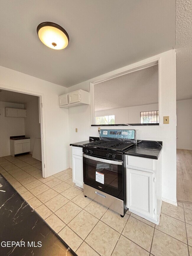 Building Photo - 5808 Dearborne Dr