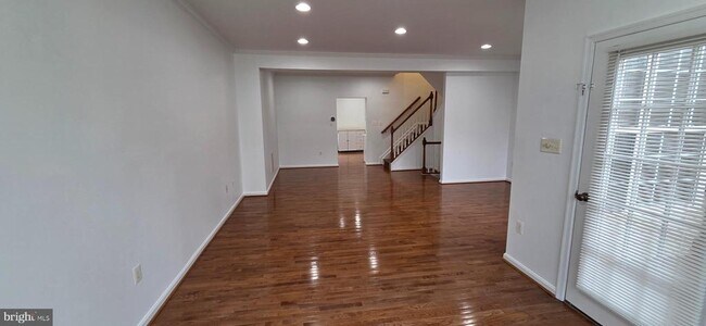 Building Photo - 20544 Blue Heron Terrace