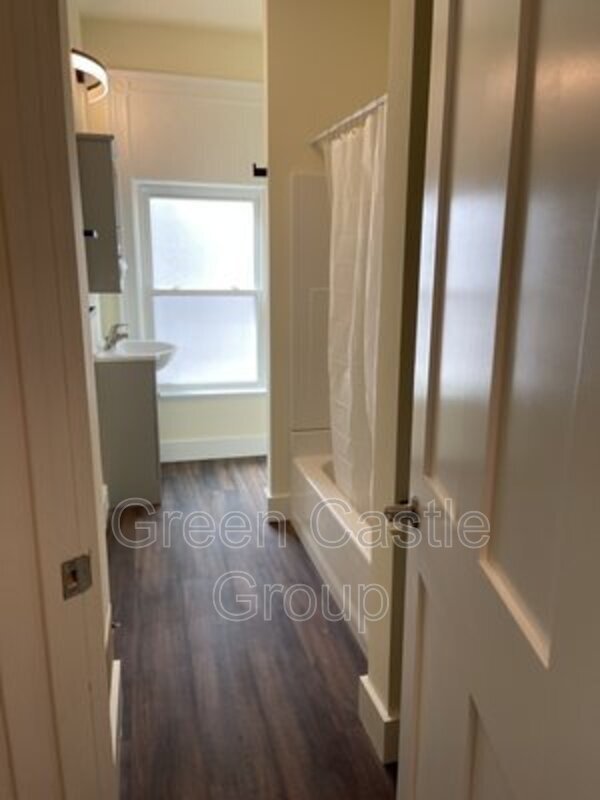 Building Photo - 15 Hungerford Terrace