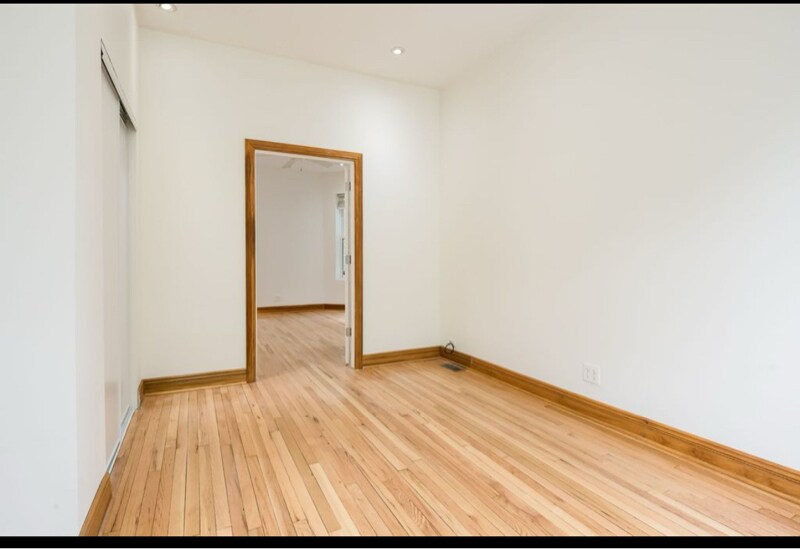 Building Photo - 2855 N Spaulding Ave