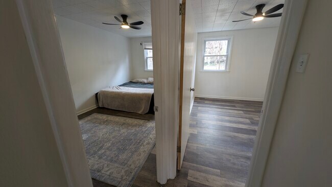 Building Photo - 7038 Valley Ave