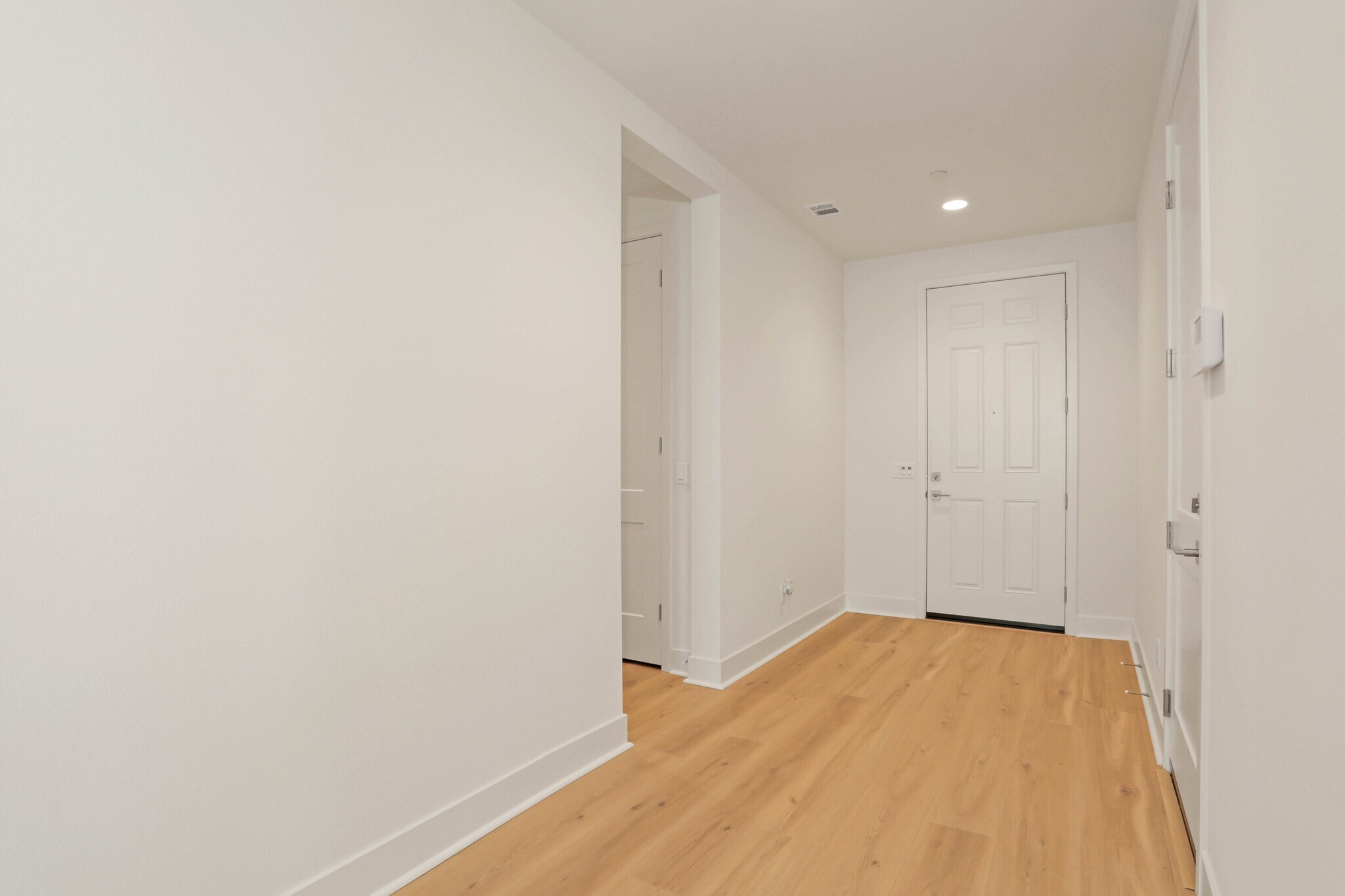 Building Photo - 3133 Smith Pl