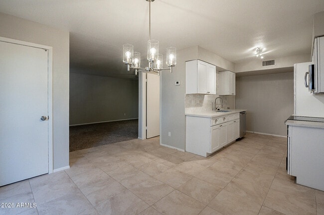 Building Photo - 5618 S Captain Kidd Ct