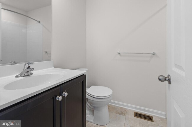 Building Photo - 377 Tumblers Wy