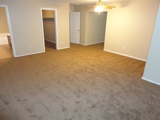 Building Photo - 9128 E Plana Ave