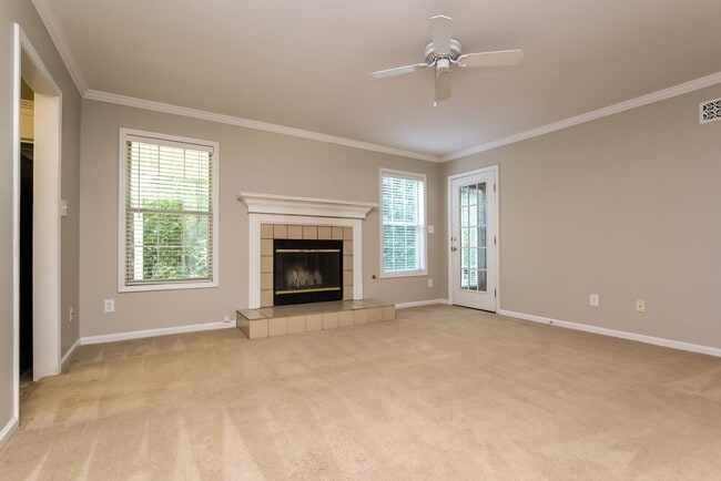 Building Photo - 7245 Carter Ct