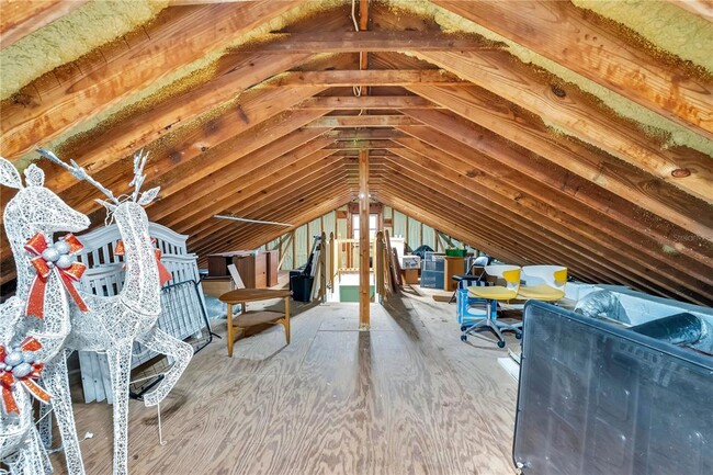 Building Photo - 8 Fernwood Trail