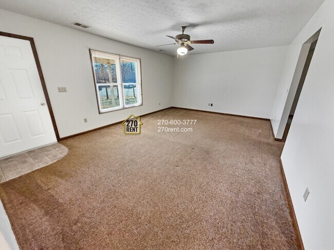 Building Photo - 2390 Brandenburg Rd