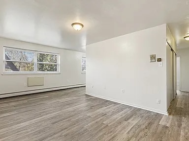 Building Photo - 921 W Spencer St