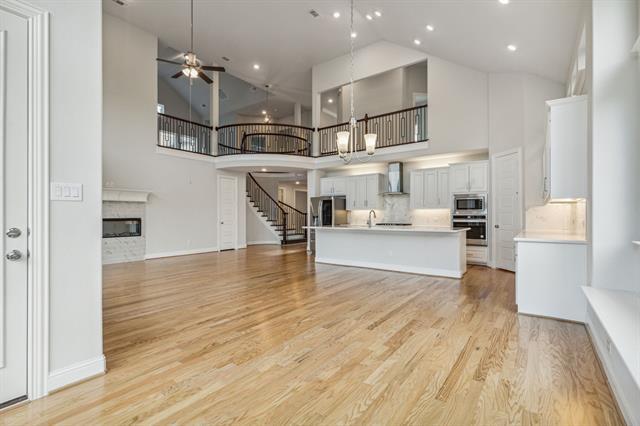 Building Photo - 821 Veranda View