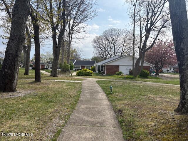 Building Photo - 824 Balmoral Ct