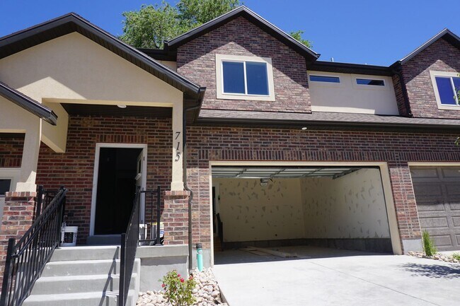 Primary Photo - 3 Bedroom Midvale Neighborhood Home